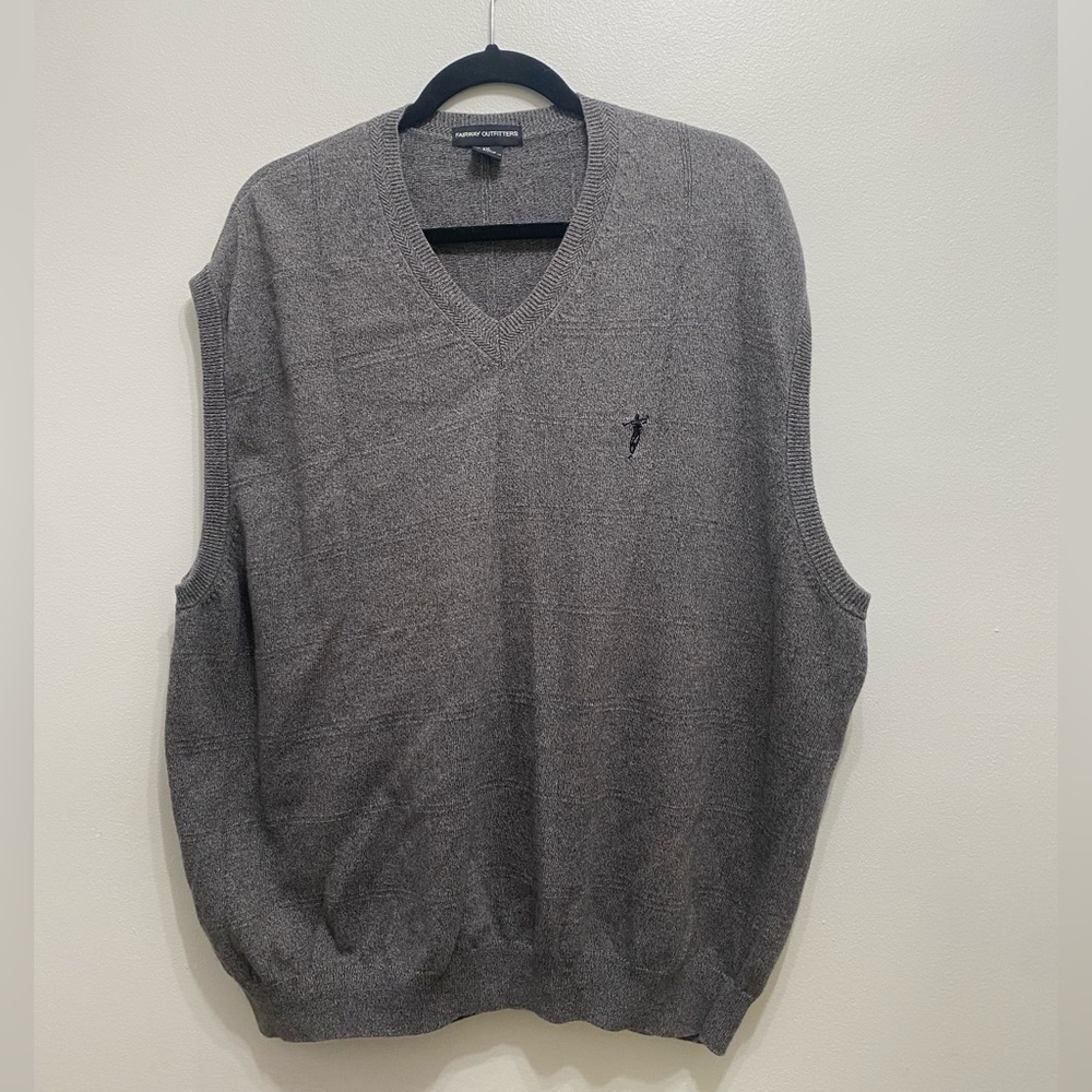 Fairway Outfitters Gray V-Neck Sweater Vest